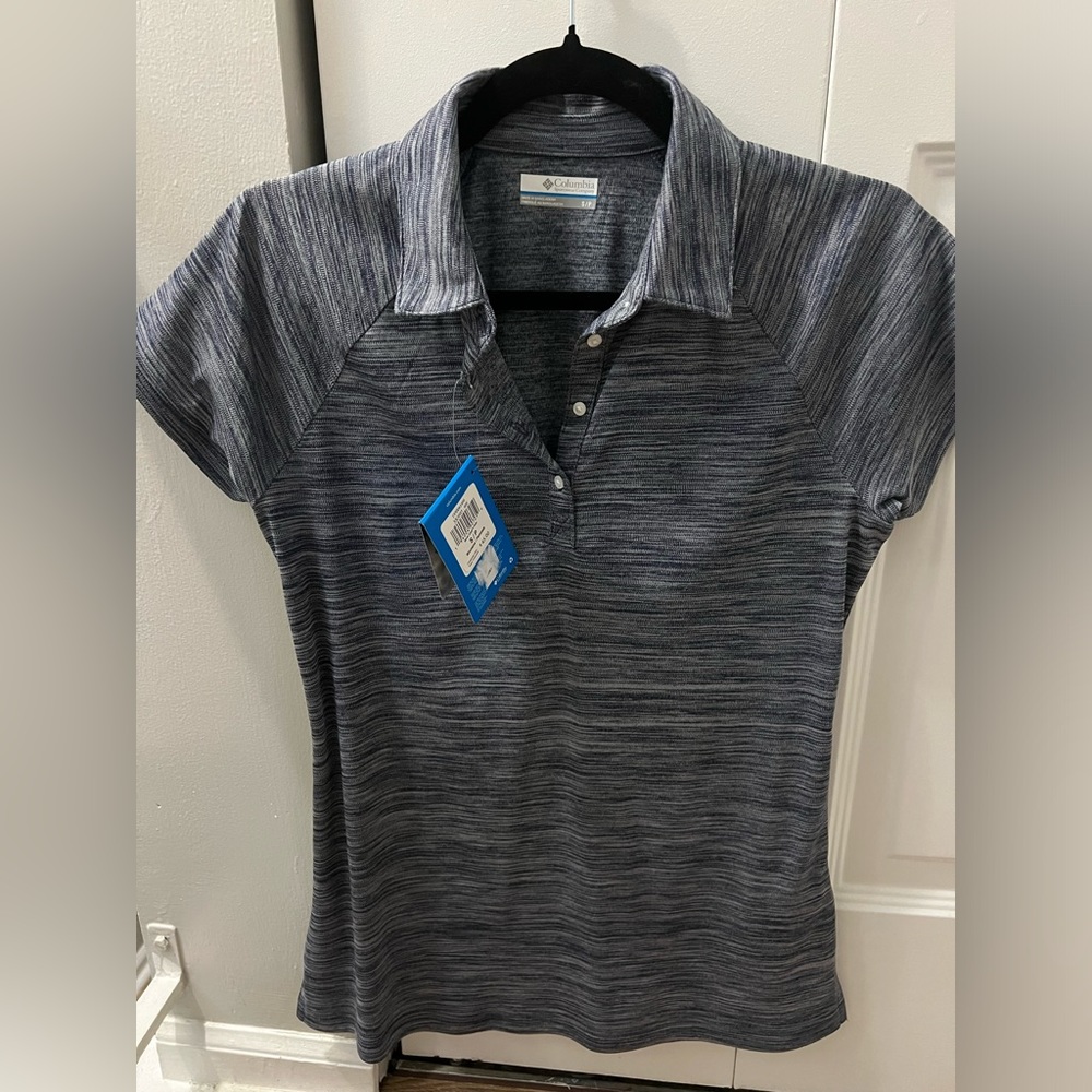 NWT Columbia Women’s polo, short sleeve gray t-shirt